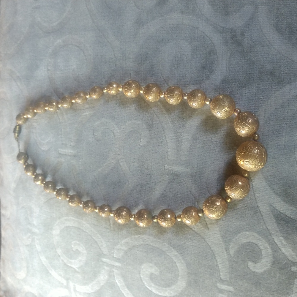 Necklace vintage